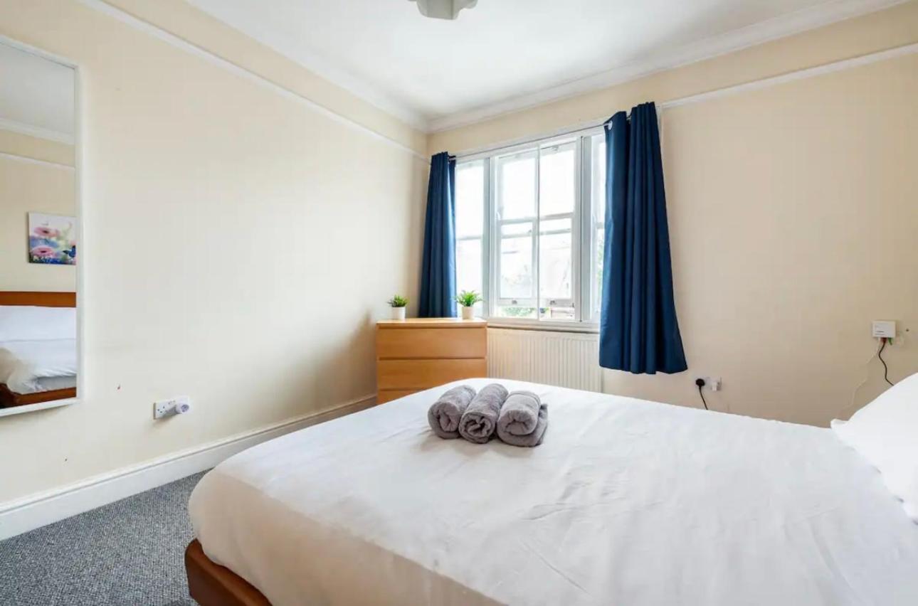 Lovely 3-Bed 20 Minutes To Central London Eksteriør bilde